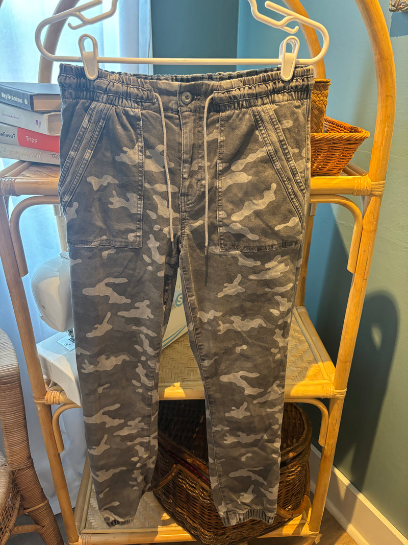 AE Camo Joggers- 10